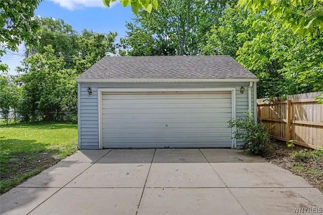 21 Alliger Drive, Tonawanda, NY 14150