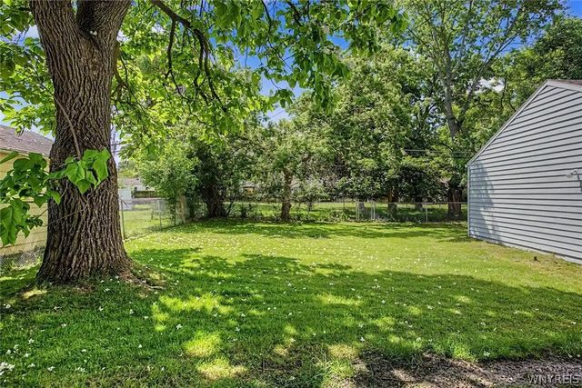 21 Alliger Drive, Tonawanda, NY 14150