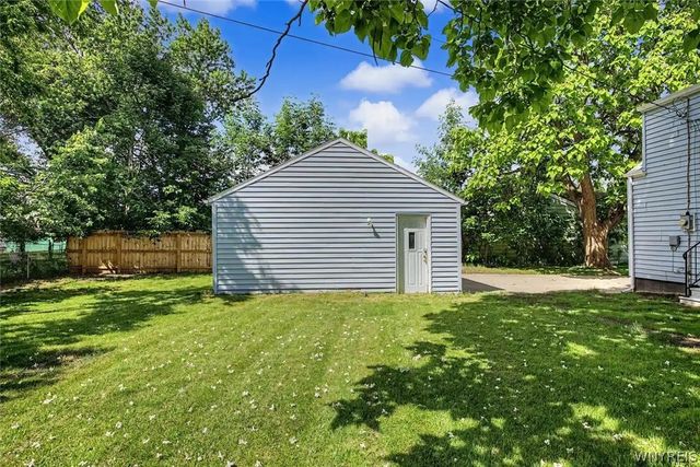 21 Alliger Drive, Tonawanda, NY 14150