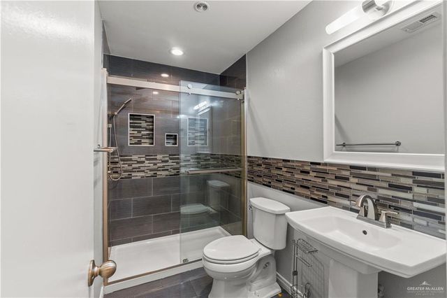 1000 Palm Valley Drive East Drive, Harlingen, TX 78552