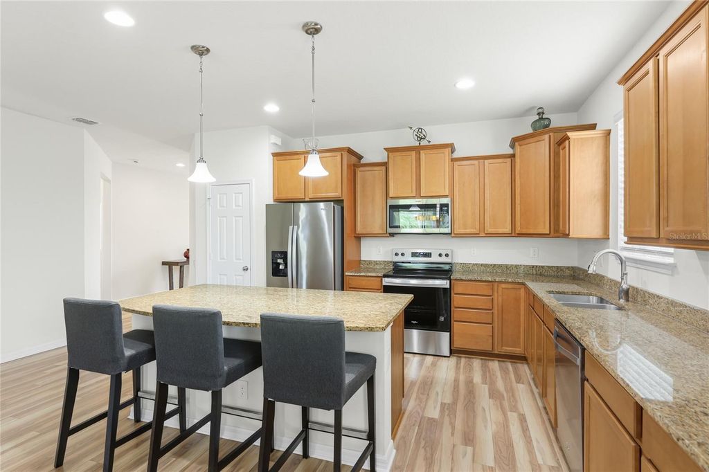 Image 8 of property listing at 5539 105TH TERRACE E, Parrish, FL 34219