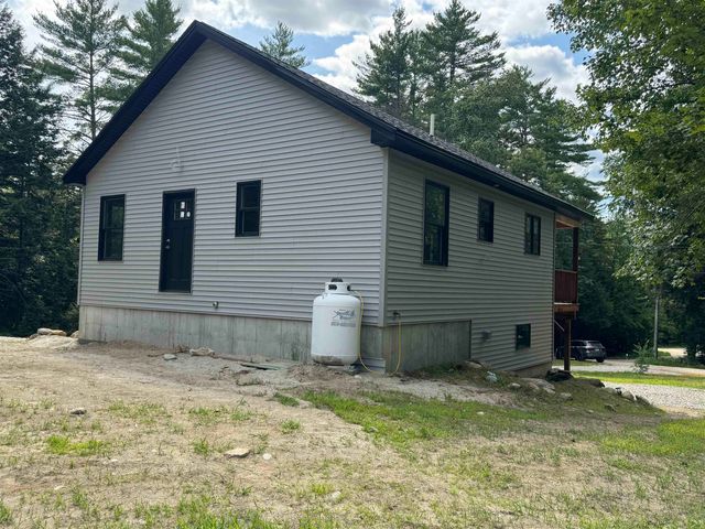 89 Hemlock Lane, Danbury, NH 03230