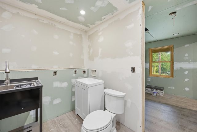 89 Hemlock Lane, Danbury, NH 03230