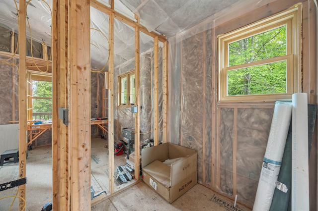 89 Hemlock Lane, Danbury, NH 03230
