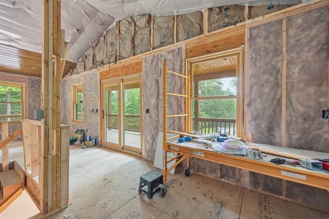 89 Hemlock Lane, Danbury, NH 03230