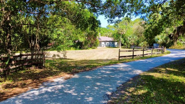 18122 Burr Oak Lane, Jupiter, FL 33478