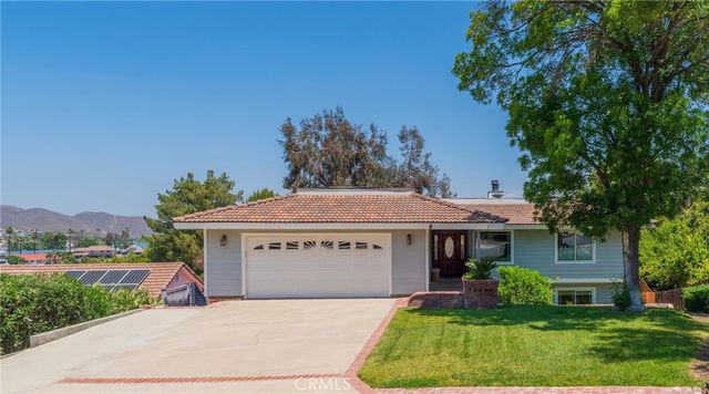 22436 Pin Tail, Canyon Lake, CA 92587