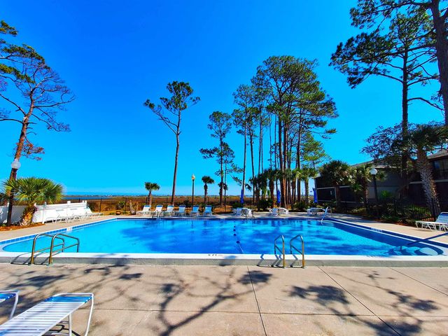 28 Catalonia Ct, St Augustine, FL 32086