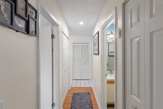28 Catalonia Ct, St Augustine, FL 32086