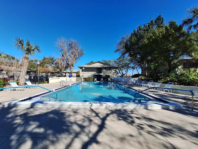 28 Catalonia Ct, St Augustine, FL 32086