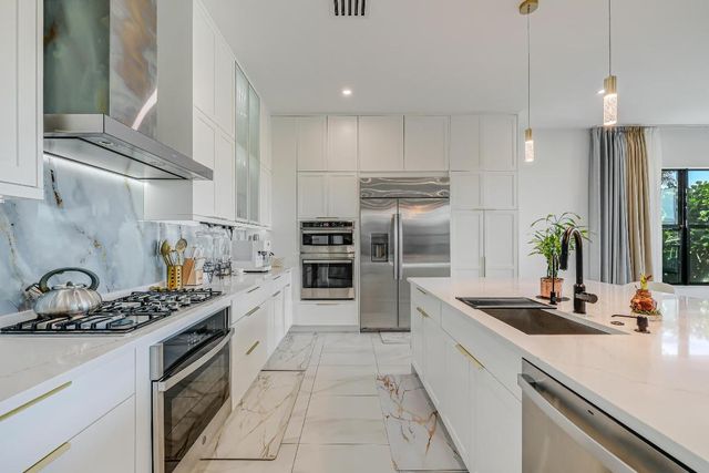 8593 Swinley Forest Way, Boca Raton, FL 33434