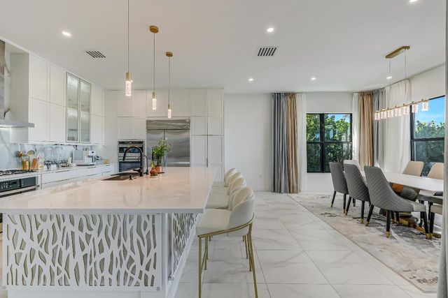 8593 Swinley Forest Way, Boca Raton, FL 33434