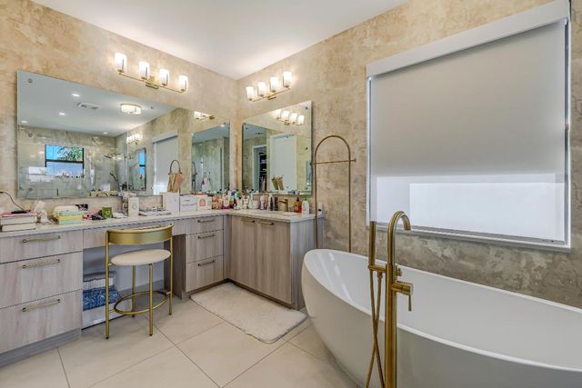 8593 Swinley Forest Way, Boca Raton, FL 33434