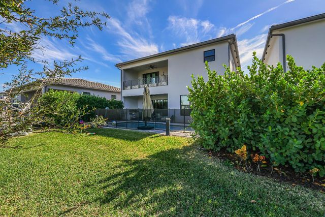 8593 Swinley Forest Way, Boca Raton, FL 33434