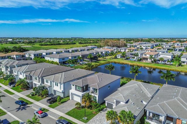 8593 Swinley Forest Way, Boca Raton, FL 33434