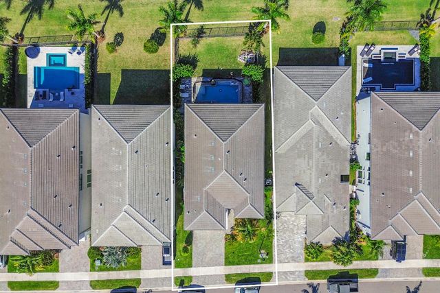 8593 Swinley Forest Way, Boca Raton, FL 33434