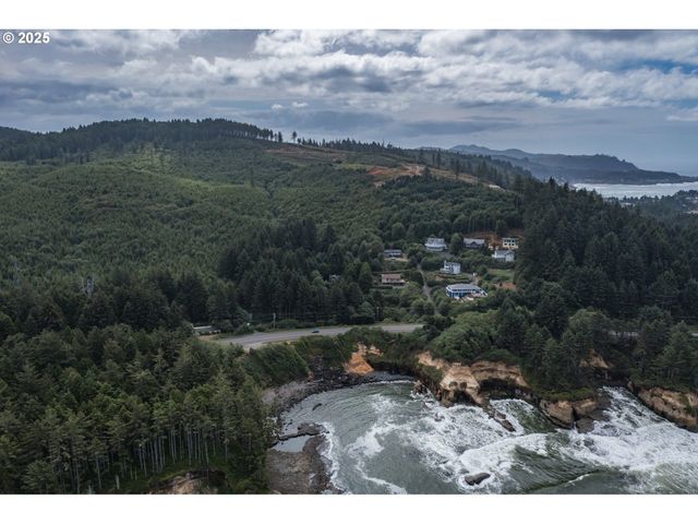 103 Boiler Bay, Depoe Bay, OR 97341