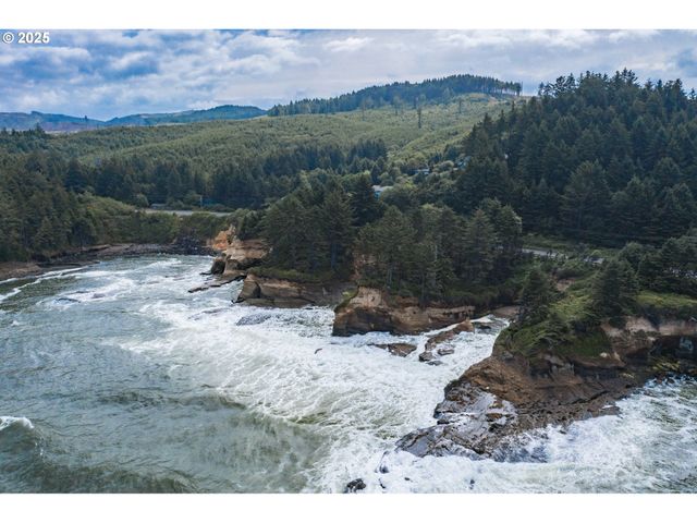 103 Boiler Bay, Depoe Bay, OR 97341