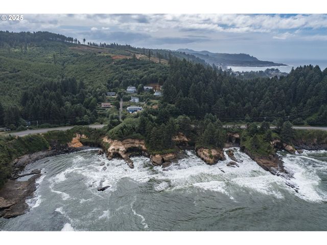 103 Boiler Bay, Depoe Bay, OR 97341