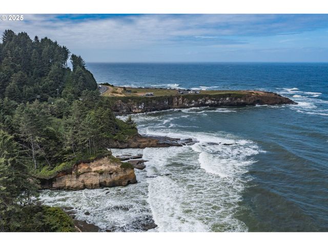 103 Boiler Bay, Depoe Bay, OR 97341
