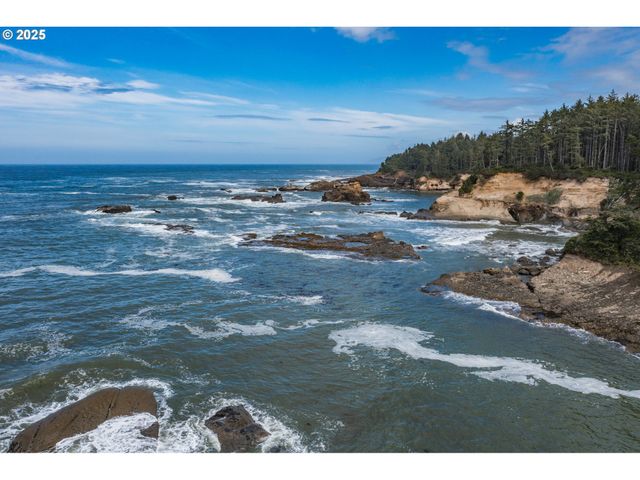 103 Boiler Bay, Depoe Bay, OR 97341