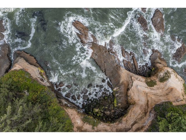 103 Boiler Bay, Depoe Bay, OR 97341