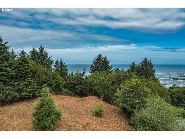 103 Boiler Bay, Depoe Bay, OR 97341