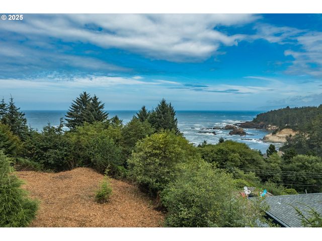 103 Boiler Bay, Depoe Bay, OR 97341