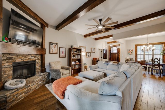 2602 Cherry Crossing, Benton, AR 72015