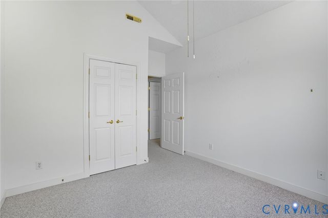 4307 Village Woods Ln, Chester, VA 23831
