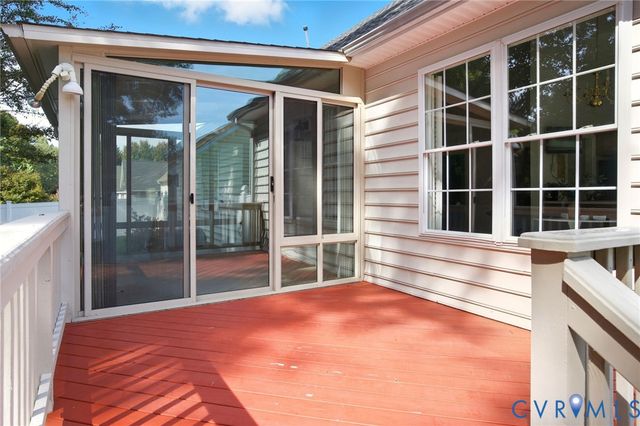 4307 Village Woods Ln, Chester, VA 23831