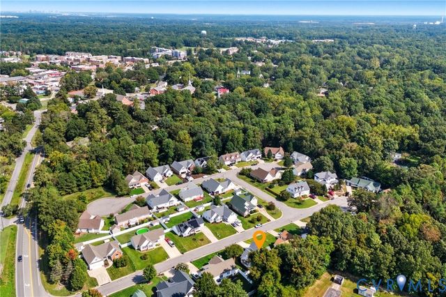 4307 Village Woods Ln, Chester, VA 23831