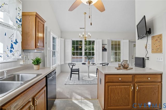 4307 Village Woods Ln, Chester, VA 23831