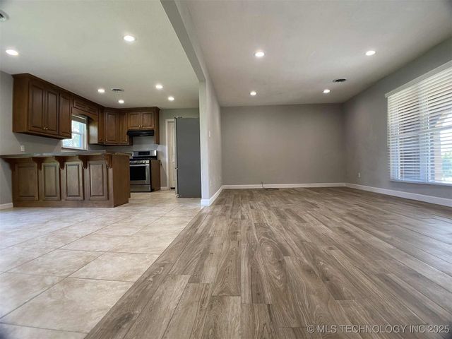 63400 E 120 Road, Miami, OK 74354