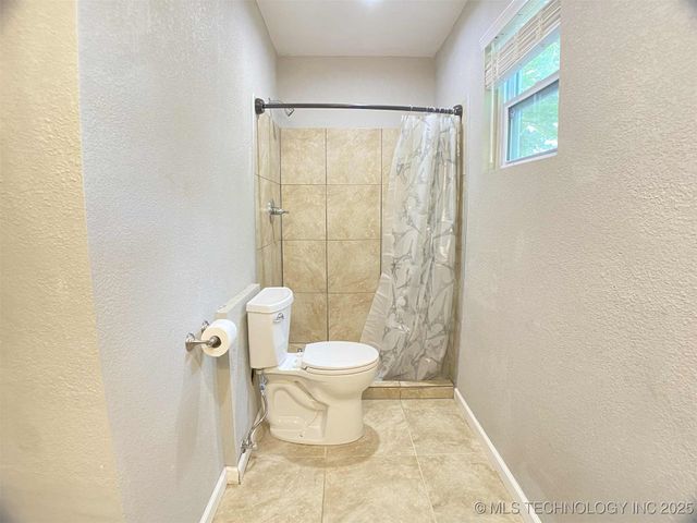 63400 E 120 Road, Miami, OK 74354