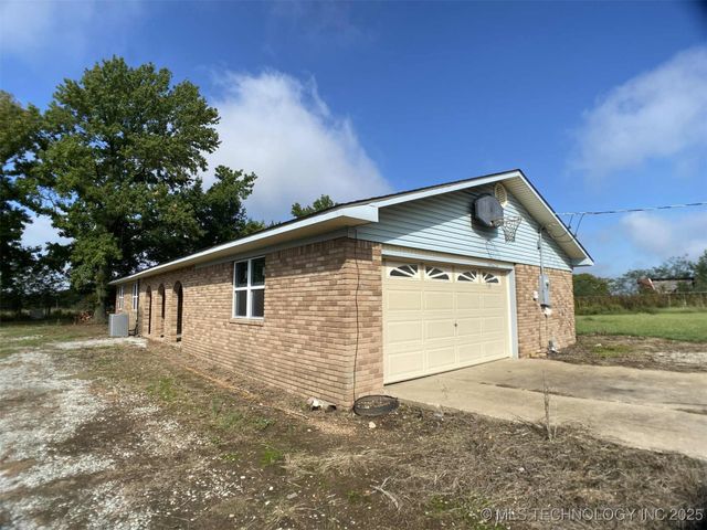 63400 E 120 Road, Miami, OK 74354