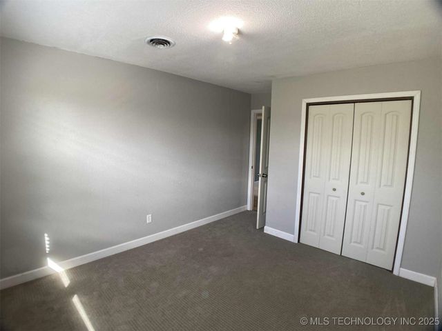 63400 E 120 Road, Miami, OK 74354