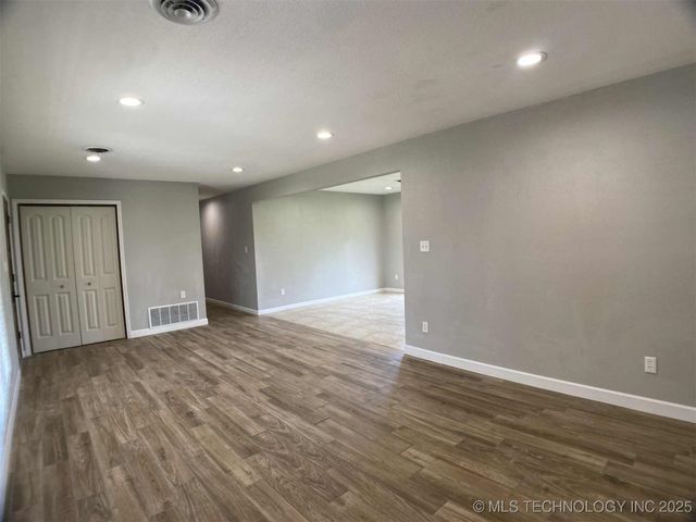 63400 E 120 Road, Miami, OK 74354