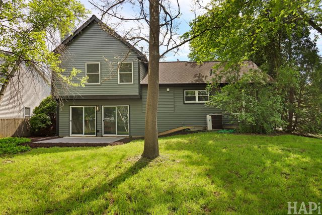 1420 Madison Drive, Buffalo Grove, IL 60089