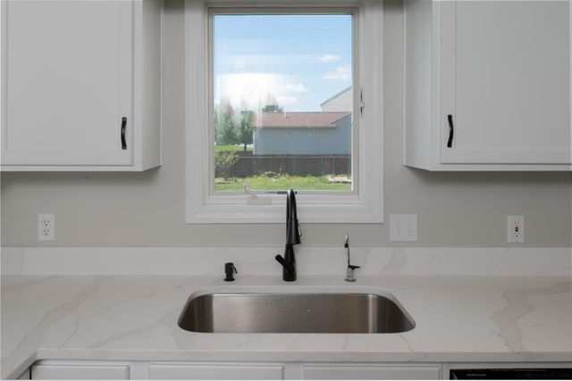 3206 Rivulet Run, Fort Wayne, IN 46818