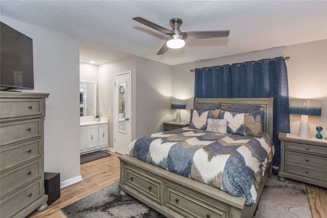 33 E Townhouse Lane 30, Grand Prairie, TX 75052