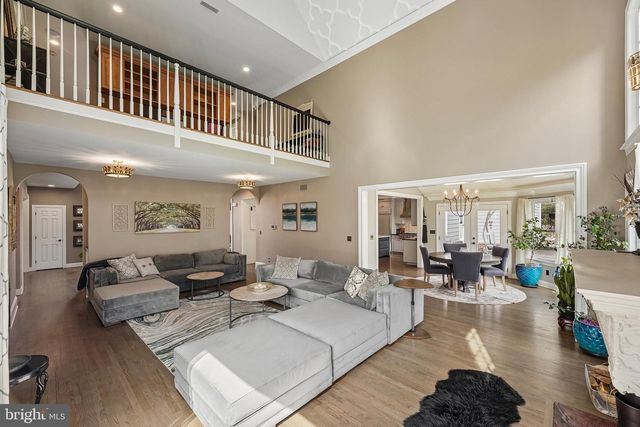 8 KEITHWOOD CT, Titusville, NJ 08560