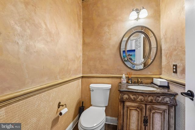 8 KEITHWOOD CT, Titusville, NJ 08560