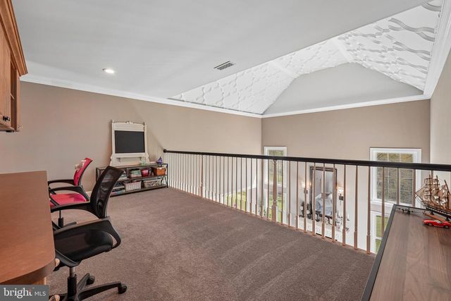 8 KEITHWOOD CT, Titusville, NJ 08560