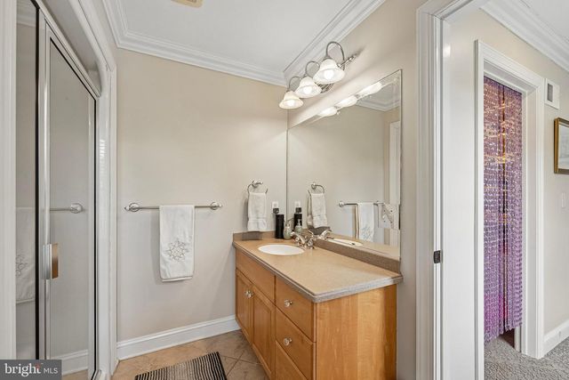 8 KEITHWOOD CT, Titusville, NJ 08560