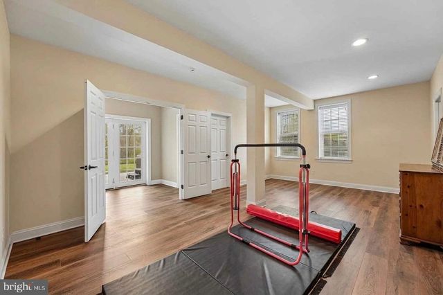 8 KEITHWOOD CT, Titusville, NJ 08560