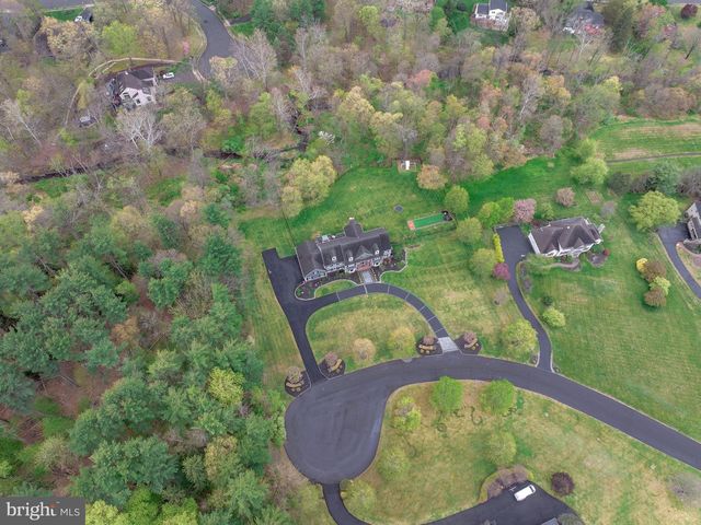 8 KEITHWOOD CT, Titusville, NJ 08560
