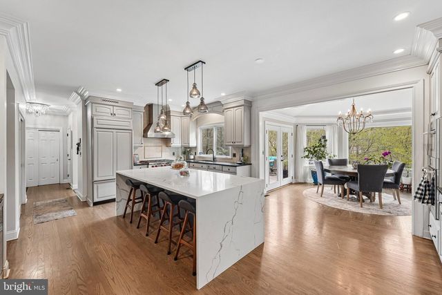 8 KEITHWOOD CT, Titusville, NJ 08560