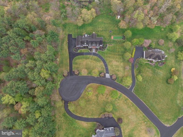 8 KEITHWOOD CT, Titusville, NJ 08560