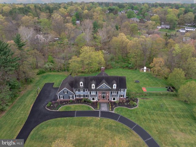 8 KEITHWOOD CT, Titusville, NJ 08560